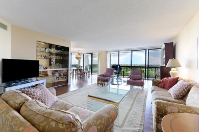 Lovely three-bedroom, two and a half baths, condominium with on The President Country Club in Florida - for sale on GolfHomes.com, golf home, golf lot