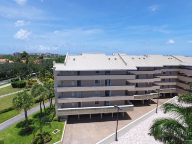 Waterfront 2BD/2BA condo in prestigious Jonathan's Landing with on Jonathans Landing Golf Club in Florida - for sale on GolfHomes.com, golf home, golf lot