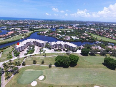 Waterfront 2BD/2BA condo in prestigious Jonathan's Landing with on Jonathans Landing Golf Club in Florida - for sale on GolfHomes.com, golf home, golf lot
