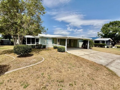 Home is located in Water Oak Country Club Estates in Lady Lake on Water Oak Country Club Estates in Florida - for sale on GolfHomes.com, golf home, golf lot