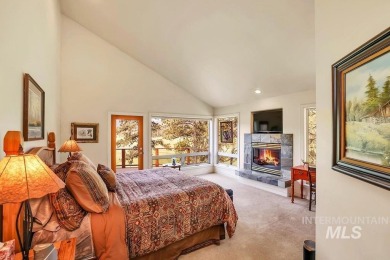 Incredible 40 acre Estate nestled in the trees with gorgeous on Meadowcreek Golf Resort in Idaho - for sale on GolfHomes.com, golf home, golf lot