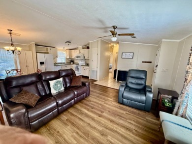 Home is located in Water Oak Country Club Estates in Lady Lake on Water Oak Country Club Estates in Florida - for sale on GolfHomes.com, golf home, golf lot