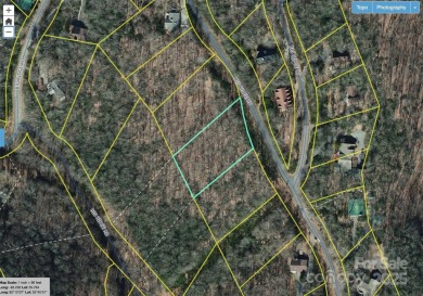 Priced well below assessed value. Owner will consider reasonable on Mt. Mitchell Golf Course in North Carolina - for sale on GolfHomes.com, golf home, golf lot