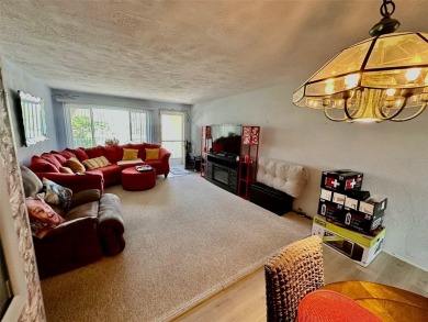 This well-maintained 2 bed, 2 bath condo offers 1,100 sq. ft. of on On Top Of The World Golf Course in Florida - for sale on GolfHomes.com, golf home, golf lot