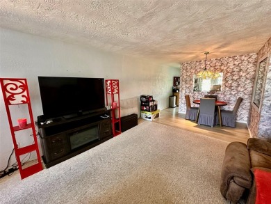 This well-maintained 2 bed, 2 bath condo offers 1,100 sq. ft. of on On Top Of The World Golf Course in Florida - for sale on GolfHomes.com, golf home, golf lot