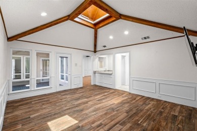 MORE UPDATES DONE. Welcome to this beautifully updated 4 bed, 3 on Sherrill Park Golf Course in Texas - for sale on GolfHomes.com, golf home, golf lot
