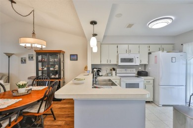 CLICK ON 3D TOUR ABOVE ----------- LOVELY UPDATED END UNIT CONDO on Kings Point Executive Golf Course in Florida - for sale on GolfHomes.com, golf home, golf lot