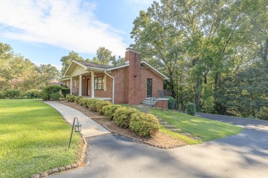 This all brick rancher with a finished basement is only minutes on Concord Golf Club in Tennessee - for sale on GolfHomes.com, golf home, golf lot