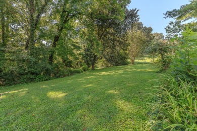 This all brick rancher with a finished basement is only minutes on Concord Golf Club in Tennessee - for sale on GolfHomes.com, golf home, golf lot