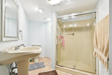 Discover this inviting home in a golf course community! Enjoy on Poplar Creek Country Club in Illinois - for sale on GolfHomes.com, golf home, golf lot