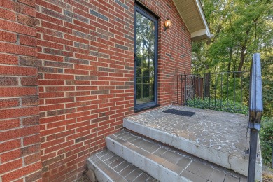 This all brick rancher with a finished basement is only minutes on Concord Golf Club in Tennessee - for sale on GolfHomes.com, golf home, golf lot