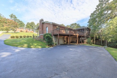 This all brick rancher with a finished basement is only minutes on Concord Golf Club in Tennessee - for sale on GolfHomes.com, golf home, golf lot