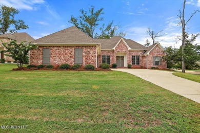 GERMANTOWN SCHOOL DISTRICT!  Spacious Open Plan! Formal Dining on Colonial Country Club Deerfield in Mississippi - for sale on GolfHomes.com, golf home, golf lot