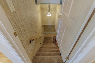 This all brick rancher with a finished basement is only minutes on Concord Golf Club in Tennessee - for sale on GolfHomes.com, golf home, golf lot