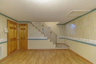 This all brick rancher with a finished basement is only minutes on Concord Golf Club in Tennessee - for sale on GolfHomes.com, golf home, golf lot