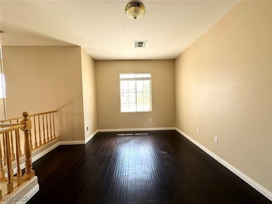Golf course community, Guard gated. Vault ceiling, travertine on Rhodes Ranch Golf Club in Nevada - for sale on GolfHomes.com, golf home, golf lot
