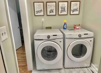 Recently renovated townhome with a bright, modern and open floor on Rumbling Bald Resort on Lake Lure in North Carolina - for sale on GolfHomes.com, golf home, golf lot