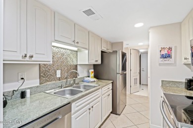 Beautifully updated 2BR end-unit townhome in one of Sea Pines' on Harbour Town Golf Links in South Carolina - for sale on GolfHomes.com, golf home, golf lot