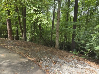 This is a full Keowee Key amenity lot. As an owner of a full on Keowee Key Golf and Country Club in South Carolina - for sale on GolfHomes.com, golf home, golf lot