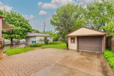 A rare opportunity to own a home in a City with a suburban on Edgebrook Golf Course in Illinois - for sale on GolfHomes.com, golf home, golf lot