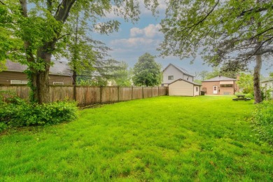 A rare opportunity to own a home in a City with a suburban on Edgebrook Golf Course in Illinois - for sale on GolfHomes.com, golf home, golf lot