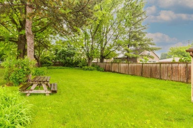 A rare opportunity to own a home in a City with a suburban on Edgebrook Golf Course in Illinois - for sale on GolfHomes.com, golf home, golf lot