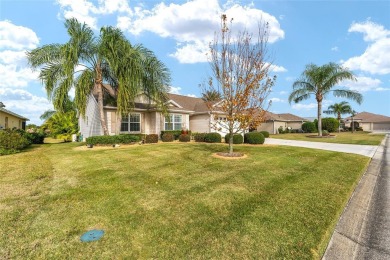 This is a TURNKEY Whispering Pine on an entirely different on The Links of Spruce Creek in Florida - for sale on GolfHomes.com, golf home, golf lot