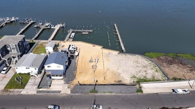RARE BAYFRONT DEVELOPMENT OPPORTUNITY: 50x135 Lot with New on The Links At Brigantine Beach in New Jersey - for sale on GolfHomes.com, golf home, golf lot