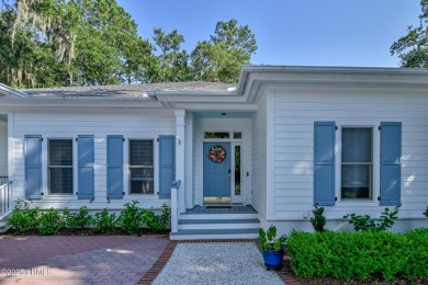 Wonderfully maintained home nestled in a quiet cul-de-sac and on Dataw Island Club in South Carolina - for sale on GolfHomes.com, golf home, golf lot