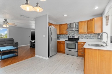Under contract-accepting backup offers. Move-in ready, this on Venice East Golf Club in Florida - for sale on GolfHomes.com, golf home, golf lot
