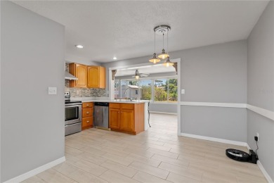 Under contract-accepting backup offers. Move-in ready, this on Venice East Golf Club in Florida - for sale on GolfHomes.com, golf home, golf lot