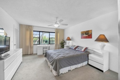 Welcome to this bright and spacious 2-bedroom, 2-bath condo on Hunters Run Golf and Country Club in Florida - for sale on GolfHomes.com, golf home, golf lot