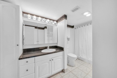 Welcome to this bright and spacious 2-bedroom, 2-bath condo on Hunters Run Golf and Country Club in Florida - for sale on GolfHomes.com, golf home, golf lot