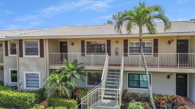 Welcome to this bright and spacious 2-bedroom, 2-bath condo on Hunters Run Golf and Country Club in Florida - for sale on GolfHomes.com, golf home, golf lot