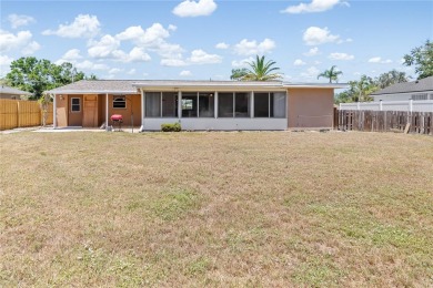 Under contract-accepting backup offers. Move-in ready, this on Venice East Golf Club in Florida - for sale on GolfHomes.com, golf home, golf lot
