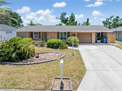 Under contract-accepting backup offers. Move-in ready, this on Venice East Golf Club in Florida - for sale on GolfHomes.com, golf home, golf lot