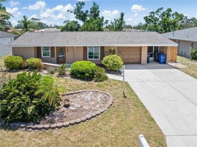 Under contract-accepting backup offers. Move-in ready, this on Venice East Golf Club in Florida - for sale on GolfHomes.com, golf home, golf lot