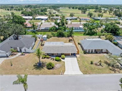 Under contract-accepting backup offers. Move-in ready, this on Venice East Golf Club in Florida - for sale on GolfHomes.com, golf home, golf lot