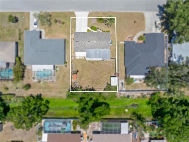 Under contract-accepting backup offers. Move-in ready, this on Venice East Golf Club in Florida - for sale on GolfHomes.com, golf home, golf lot