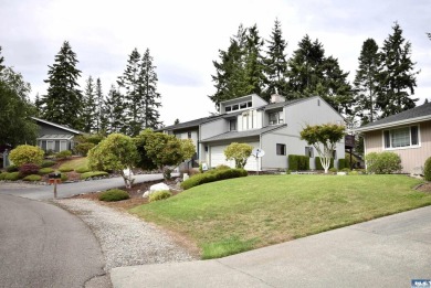Stunning, contemporary house in Sunland, on premier lot with on SunLand Golf and Country Club in Washington - for sale on GolfHomes.com, golf home, golf lot