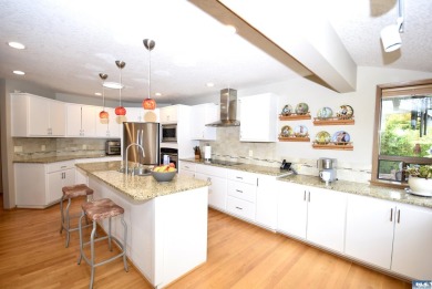 Stunning, contemporary house in Sunland, on premier lot with on SunLand Golf and Country Club in Washington - for sale on GolfHomes.com, golf home, golf lot