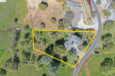 Charming 3-Bed, 2-Bath Home with Stunning Views  Lake Tulloch on The Club at Copper Valley Golf Course in California - for sale on GolfHomes.com, golf home, golf lot