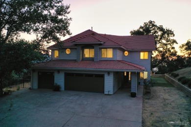 BEAUTFUL and SPACIOUS, Bear Valley Springs home with over 3300 on Oak Tree Country Club in California - for sale on GolfHomes.com, golf home, golf lot