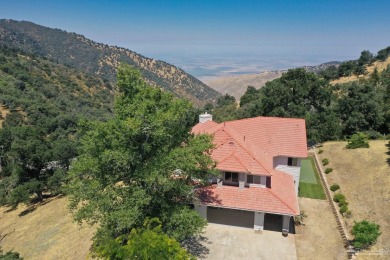 BEAUTFUL and SPACIOUS, Bear Valley Springs home with over 3300 on Oak Tree Country Club in California - for sale on GolfHomes.com, golf home, golf lot