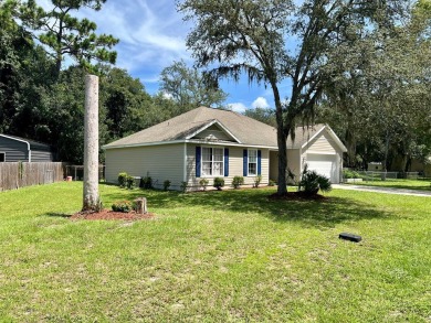 A beautiful golf course community home with many upgrades! on Chiefland Golf and Country Club in Florida - for sale on GolfHomes.com, golf home, golf lot