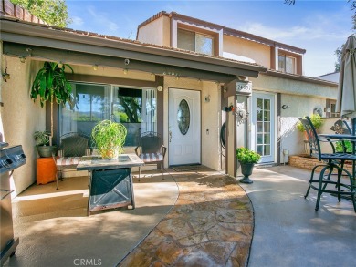 Welcome to this beautifully upgraded townhome in the highly on Vista Valencia Golf Course in California - for sale on GolfHomes.com, golf home, golf lot