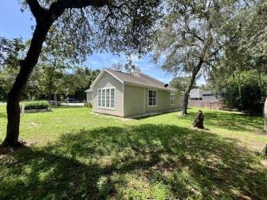 A beautiful golf course community home with many upgrades! on Chiefland Golf and Country Club in Florida - for sale on GolfHomes.com, golf home, golf lot