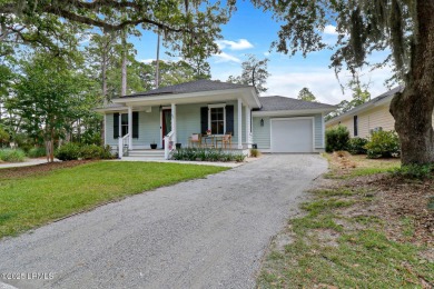 Impeccable Allen Patterson Home in Pleasant Point on Lady's on The Golf Club at Pleasant Point Plantation in South Carolina - for sale on GolfHomes.com, golf home, golf lot