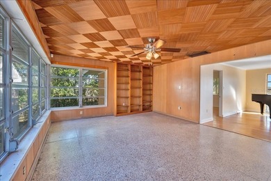 Under contract-accepting backup offers. Welcome to 2917 on Cleveland Heights Golf Course in Florida - for sale on GolfHomes.com, golf home, golf lot