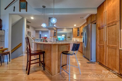 Large townhome in gated waterfront community of River Hills on on River Hills Country Club in South Carolina - for sale on GolfHomes.com, golf home, golf lot